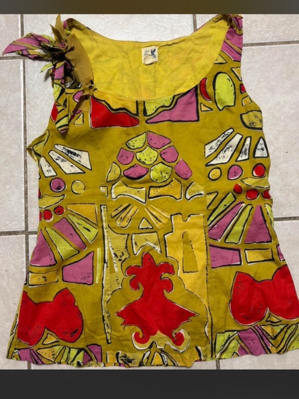Edmé & Esyllte Anthropologie Cami Sleeveless
Top Multicolor size 2